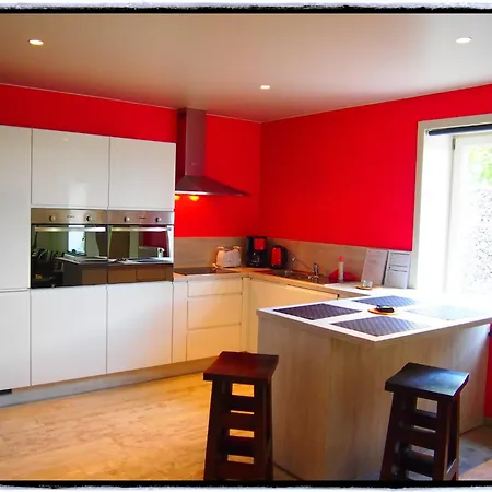 Spacious Home With Games *